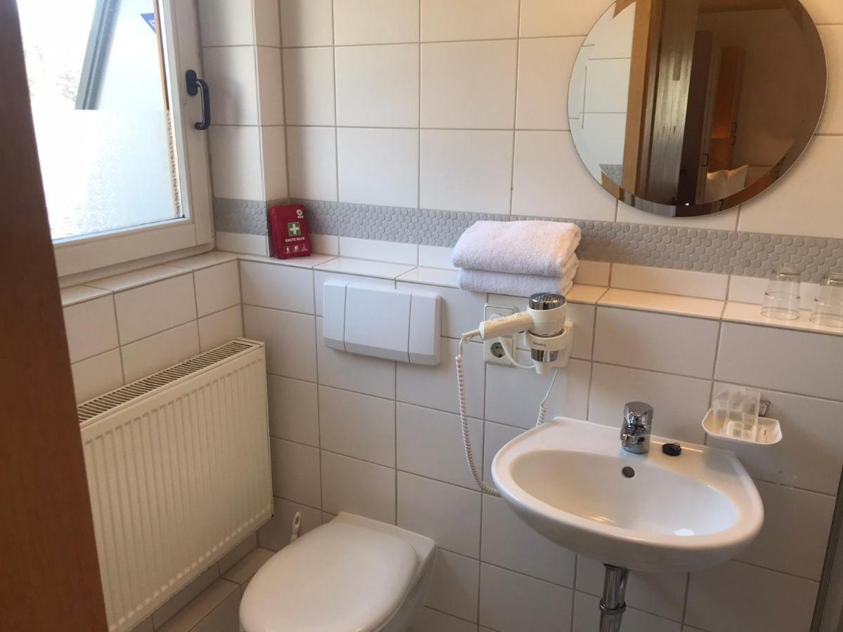 Self-Check-In Ferienwohnungen & Apartments Am Bergsee Triberg im Schwarzwald Bagian luar foto