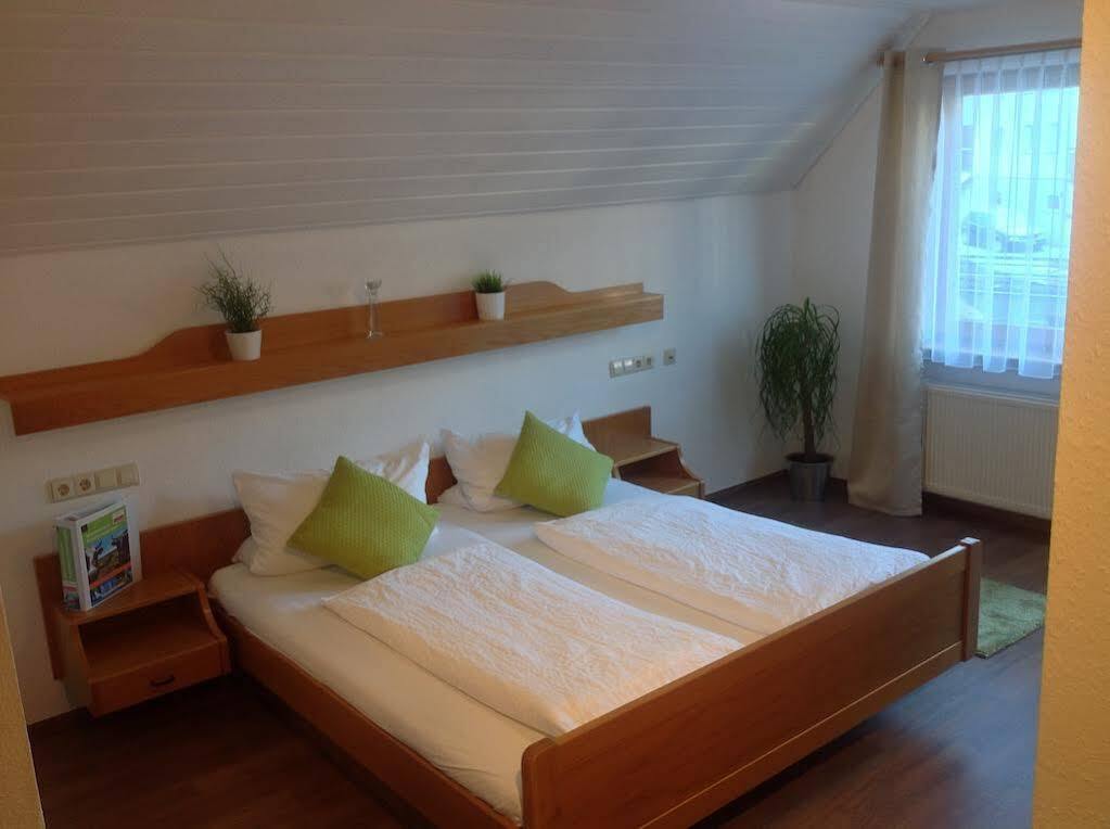 Self-Check-In Ferienwohnungen & Apartments Am Bergsee Triberg im Schwarzwald Bagian luar foto